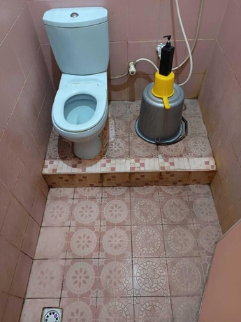 Imagen de la habitación del Hotel Four Hostel Bandar Lampung. Foto 12