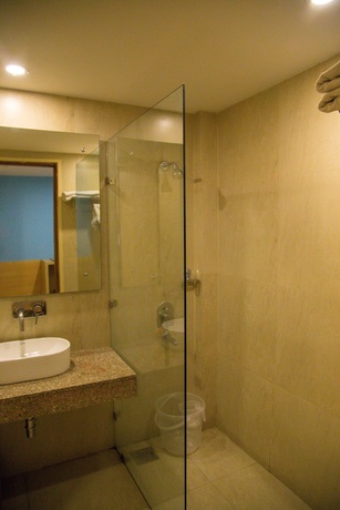 Imagen general del Hotel Four Leaf Service Suites. Foto 9