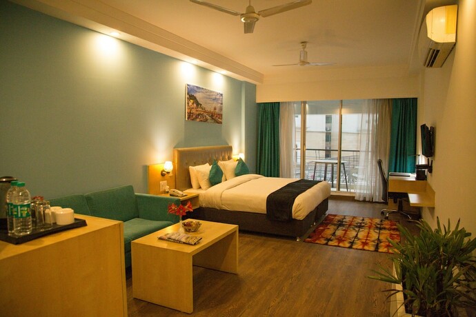 Imagen de la habitación del Hotel Four Leaf Service Suites. Foto 20