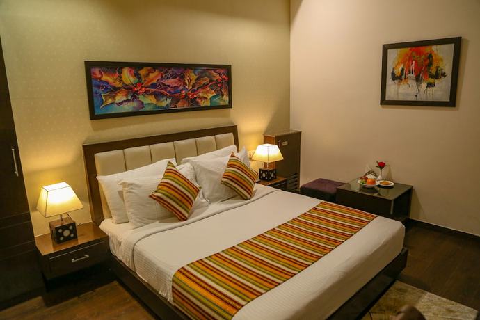 Imagen de la habitación del Hotel Four Leafs Amritsar. Foto 14