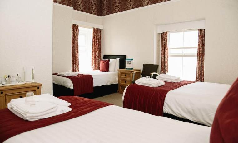 Imagen de la habitación del Hotel Four Oaks. Foto 4