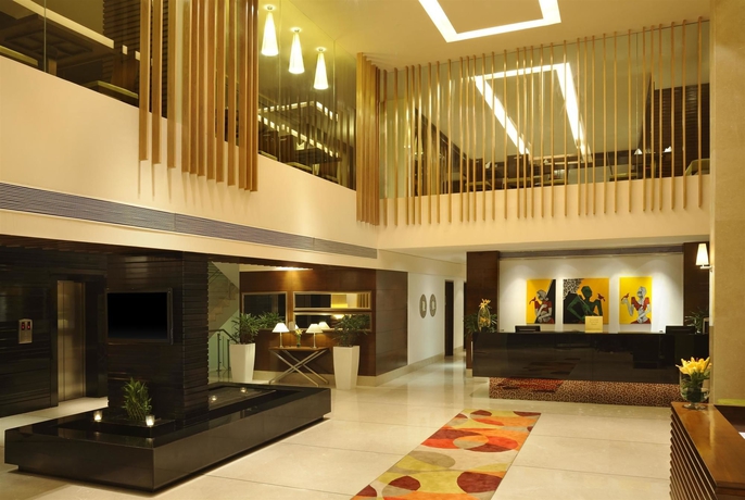 Imagen de los interiores del Hotel Four Points By Sheraton Ahmedabad. Foto 15