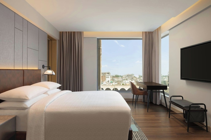 Imagen de la habitación del Hotel Four Points By Sheraton Amritsar, Mall Road. Foto 9