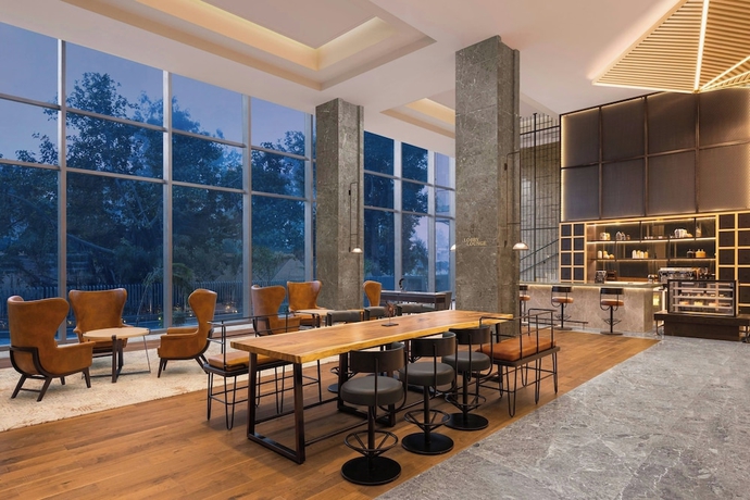 Imagen de los interiores del Hotel Four Points By Sheraton Amritsar, Mall Road. Foto 14