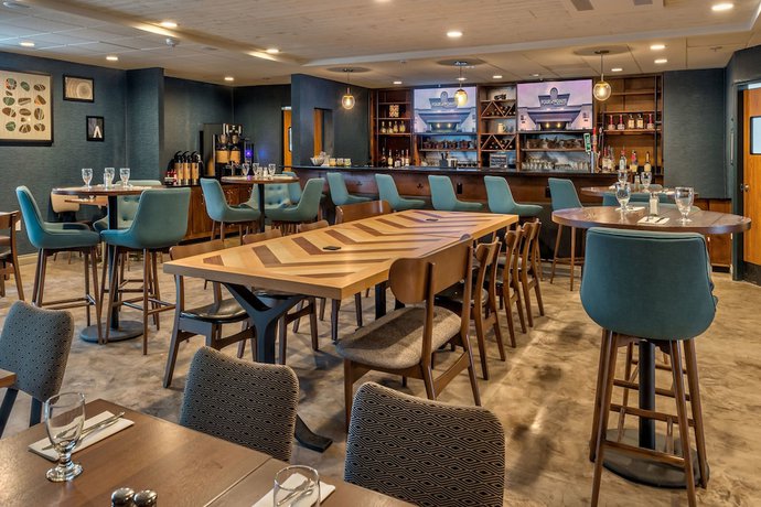 Imagen del bar/restaurante del Hotel Four Points By Sheraton Anchorage Downtown. Foto 2