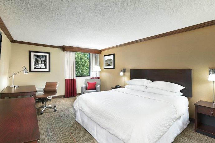Imagen de la habitación del Hotel Four Points By Sheraton Asheville Downtown. Foto 13