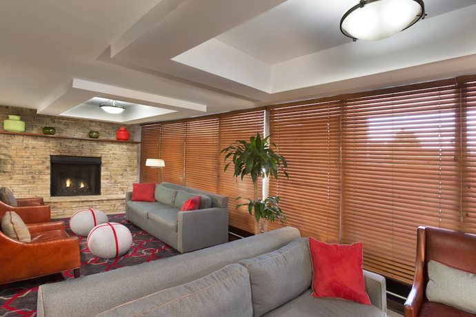 Imagen de los interiores del Hotel Four Points By Sheraton Asheville Downtown. Foto 15