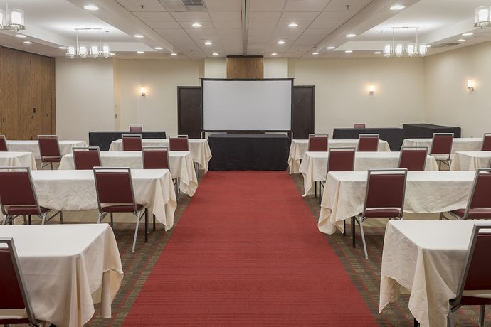 Imagen de los interiores del Hotel Four Points By Sheraton Asheville Downtown. Foto 19