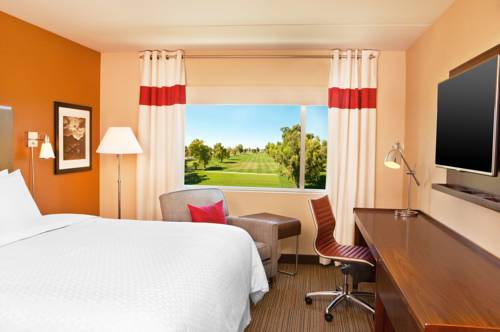 Imagen de la habitación del Hotel Four Points By Sheraton At Phoenix Mesa Gateway Airport. Foto 8