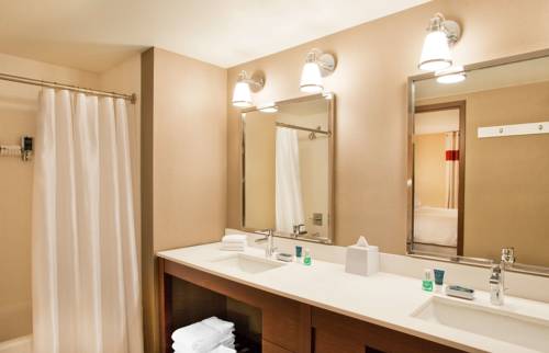 Imagen de la habitación del Hotel Four Points By Sheraton At Phoenix Mesa Gateway Airport. Foto 11