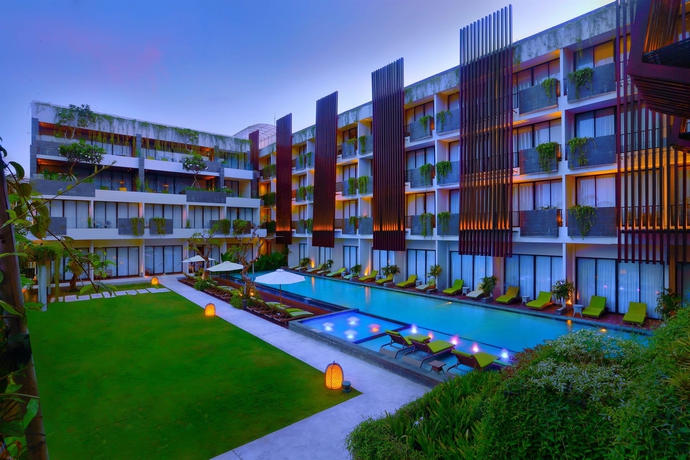 Imagen de los exteriores del Hotel Four Points By Sheraton Bali Seminyak. Foto 13