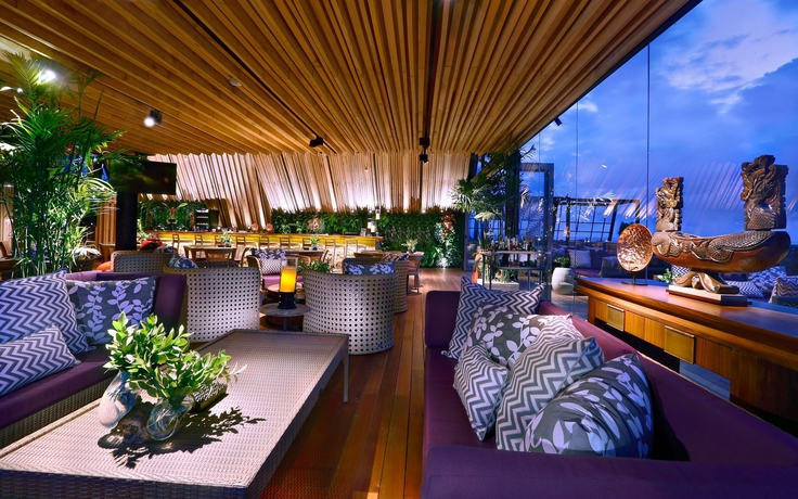 Imagen de los interiores del Hotel Four Points By Sheraton Bali Seminyak. Foto 14