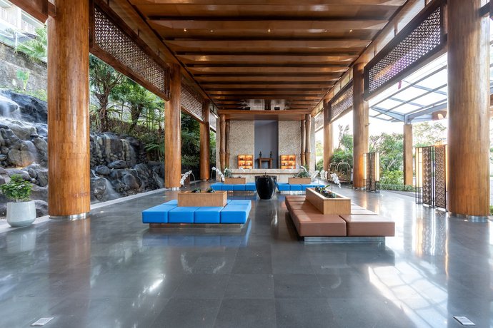 Imagen de los interiores del Hotel Four Points By Sheraton Bali, Ungasan. Foto 8