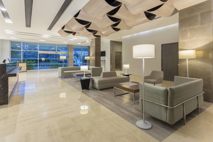 Imagen de los interiores del Hotel Four Points By Sheraton Barranquilla. Foto 7