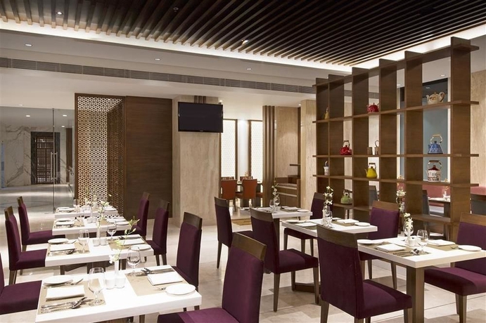 Imagen del bar/restaurante del Hotel Four Points By Sheraton Bengaluru, Whitefield. Foto 5
