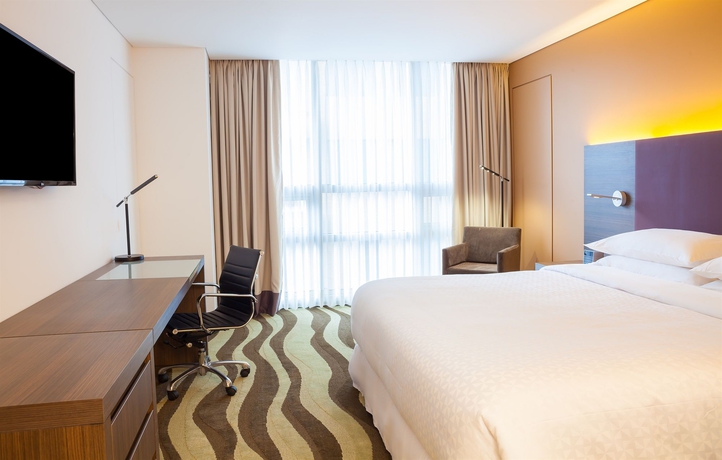 Imagen de la habitación del Hotel Four Points By Sheraton Bogota. Foto 10
