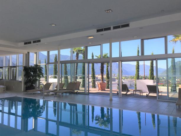 Imagen de la piscina del Hotel Four Points By Sheraton Bolzano. Foto 17