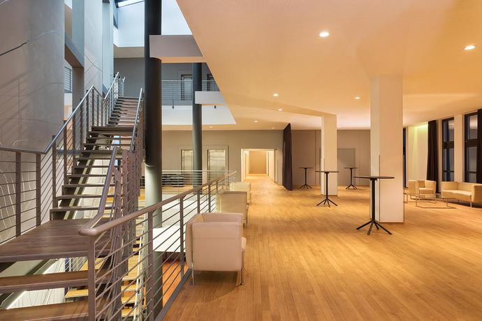 Imagen de los interiores del Hotel Four Points By Sheraton Bolzano. Foto 16