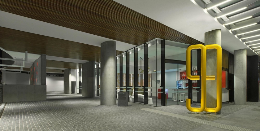 Imagen de los interiores del Hotel Four Points By Sheraton Brisbane. Foto 11