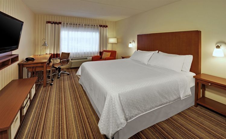 Imagen de la habitación del Hotel Four Points By Sheraton Cambridge Kitchener, Ontario. Foto 7