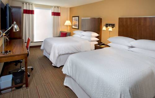 Imagen de la habitación del Hotel Four Points By Sheraton Charleston. Foto 5