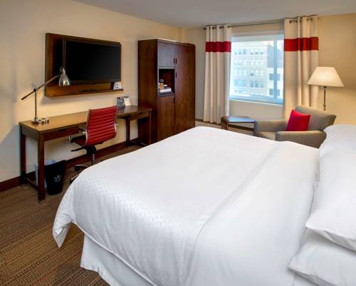 Imagen de la habitación del Hotel Four Points By Sheraton Charleston. Foto 6