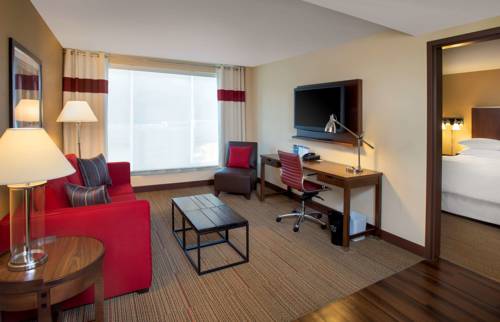 Imagen de la habitación del Hotel Four Points By Sheraton Charleston. Foto 7