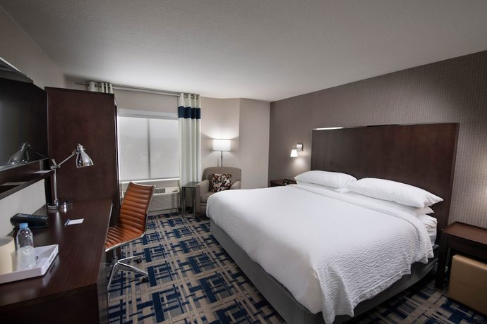 Imagen de la habitación del Hotel Four Points By Sheraton Charlotte - Lake Norman. Foto 8