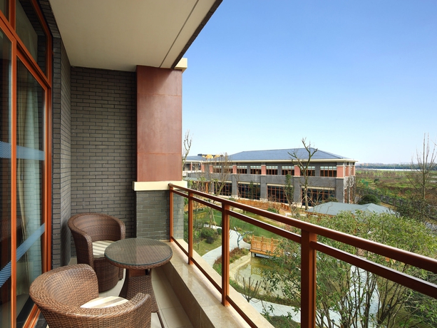 Imagen de la habitación del Hotel Four Points By Sheraton Chengdu, Anren. Foto 10