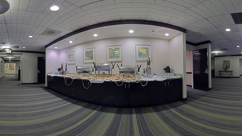 Imagen de los interiores del Hotel Four Points By Sheraton Chicago O'hare Airport. Foto 8