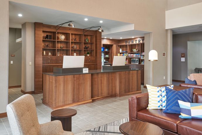 Imagen de los interiores del Hotel Four Points By Sheraton Chicago Schaumburg. Foto 10