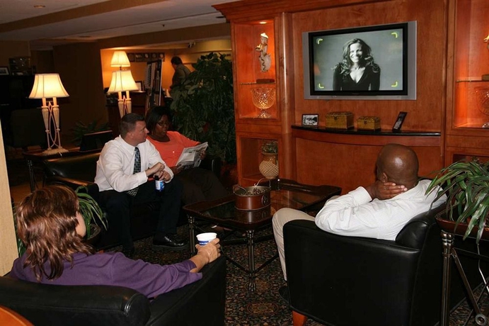 Imagen de los interiores del Hotel Four Points By Sheraton Chicago Westchester/oak Brook. Foto 13