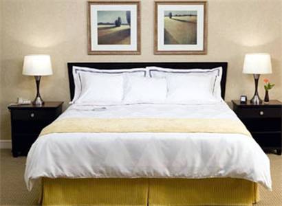 Imagen de la habitación del Hotel Four Points By Sheraton Cleveland-eastlake. Foto 9