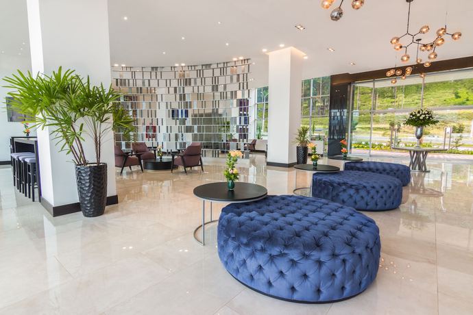 Imagen de los interiores del Hotel Four Points By Sheraton Cuenca. Foto 10