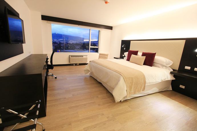 Imagen de la habitación del Hotel Four Points By Sheraton Cuenca. Foto 4