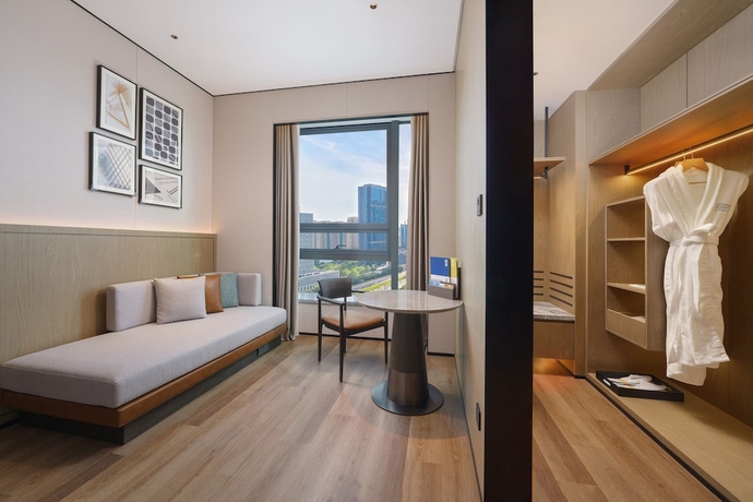 Imagen de la habitación del Hotel Four Points By Sheraton Dalian Donggang. Foto 14