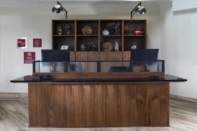 Imagen de los interiores del Hotel Four Points By Sheraton Dallas Arlington Entertainment District. Foto 11