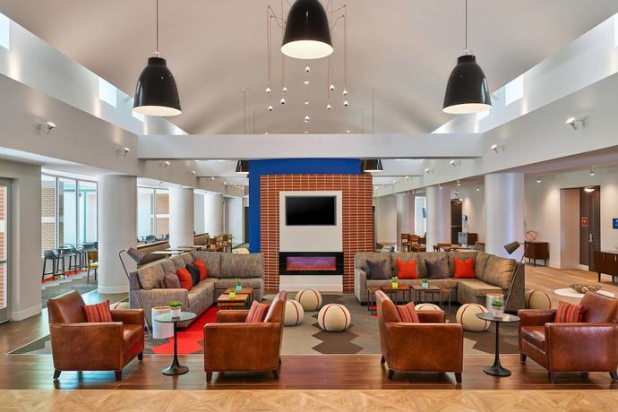 Imagen de los interiores del Hotel Four Points By Sheraton Dallas Fort Worth Airport North. Foto 10