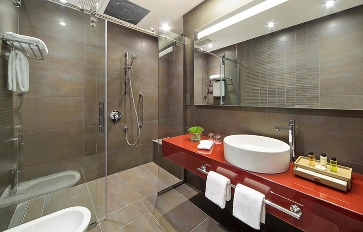 Imagen de la habitación del Hotel Four Points By Sheraton Doha. Foto 5