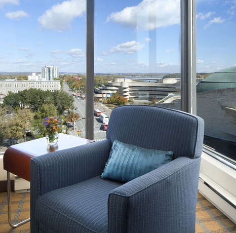 Imagen de la habitación del Hotel Four Points By Sheraton Gatineau-ottawa. Foto 7