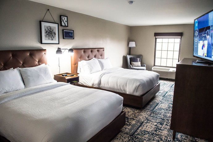 Imagen de la habitación del Hotel Four Points By Sheraton Greensboro Airport. Foto 6