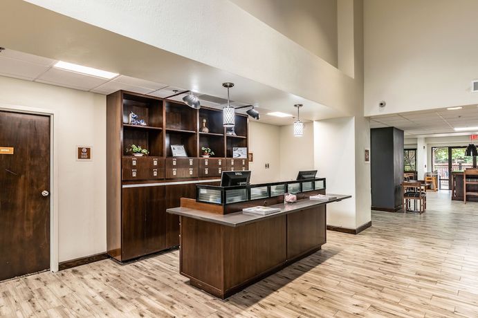 Imagen del bar/restaurante del Hotel Four Points By Sheraton Greensboro Airport. Foto 3