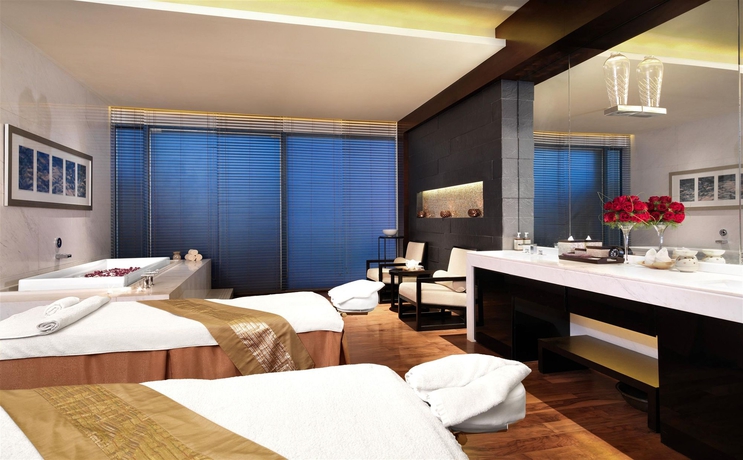 Imagen de los interiores del Hotel Four Points By Sheraton Guangzhou, Dongpu. Foto 9