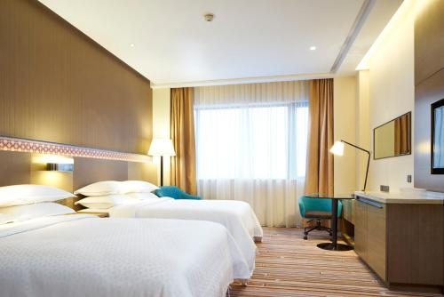 Imagen de la habitación del Hotel Four Points By Sheraton Guilin, Lingui. Foto 4
