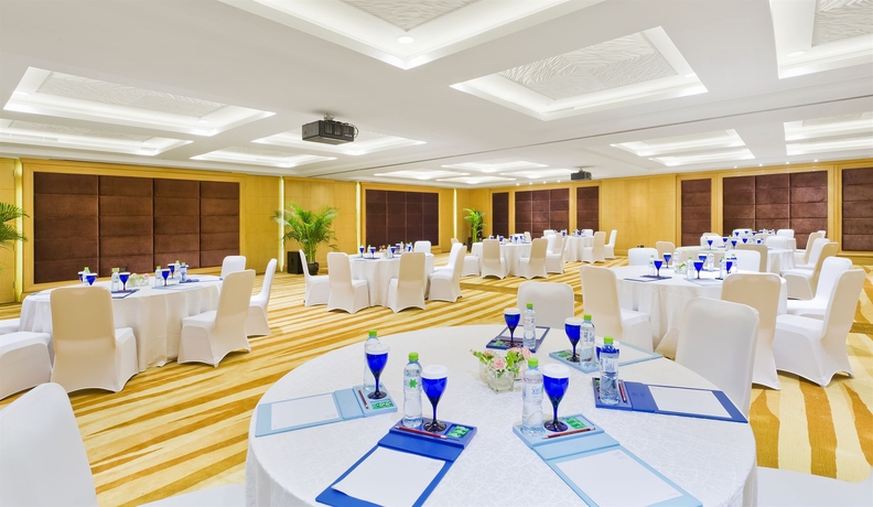 Imagen de los interiores del Hotel Four Points By Sheraton Hainan, Sanya. Foto 12