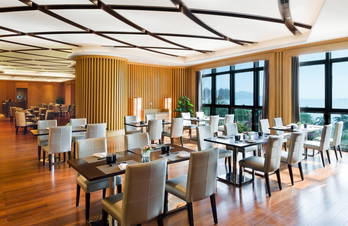Imagen del bar/restaurante del Hotel Four Points By Sheraton Hainan, Sanya. Foto 4