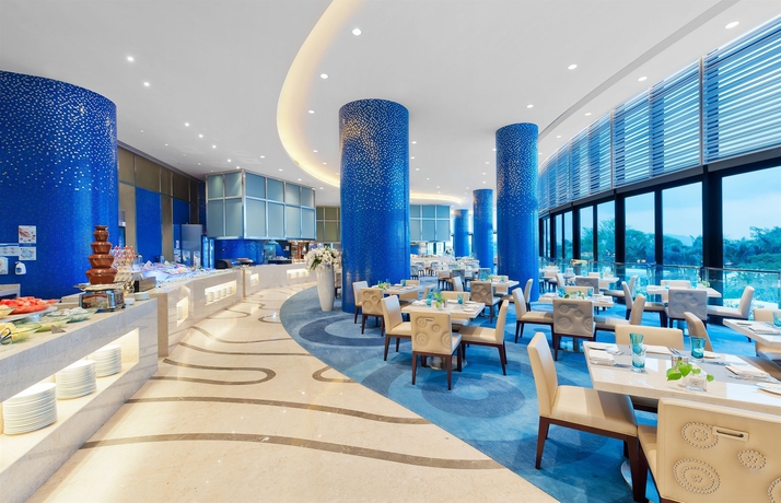 Imagen del bar/restaurante del Hotel Four Points By Sheraton Hainan, Sanya. Foto 5