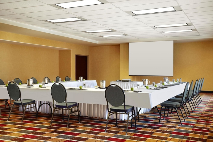 Imagen de los interiores del Hotel Four Points By Sheraton Halifax. Foto 6