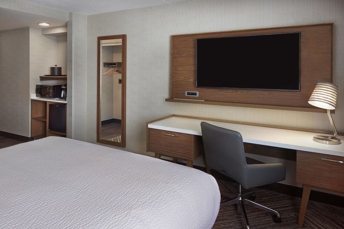Imagen de la habitación del Hotel Four Points By Sheraton Hamilton - Stoney Creek. Foto 3