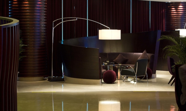 Imagen de los interiores del Hotel Four Points By Sheraton Hangzhou, Binjiang. Foto 19